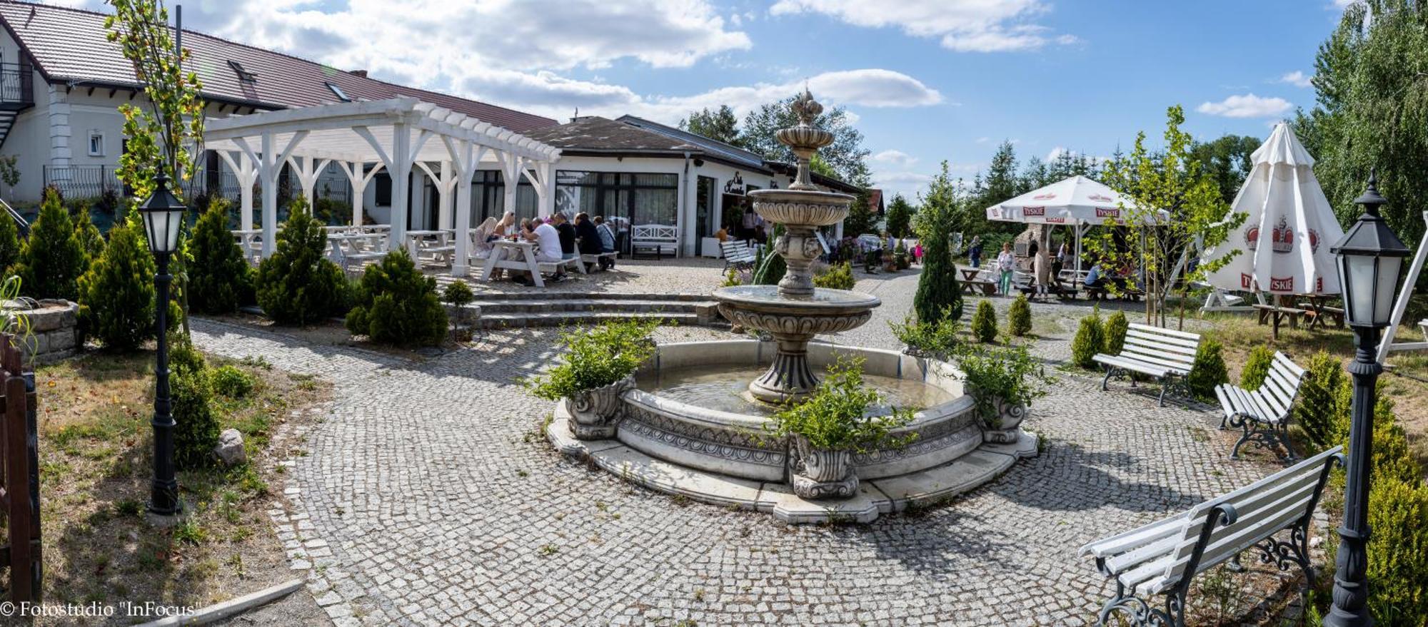 Forteca, Pokoje Goscinne Nad Stawem Dzierżoniów Exterior foto